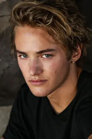 Фото Митчелл Хуг #20960