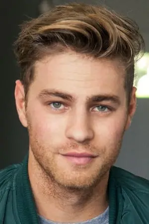 Фото Кэмерон Фуллер #97424