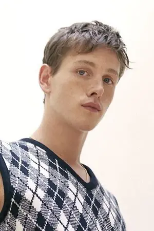 Фото Гаррис Дикинсон (Harris Dickinson) #327955