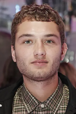 Фото Рафферти Лоу #255221