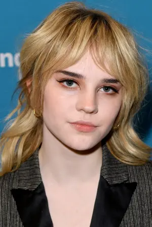 Фото Софи Тэтчер (Sophie Thatcher) #40273