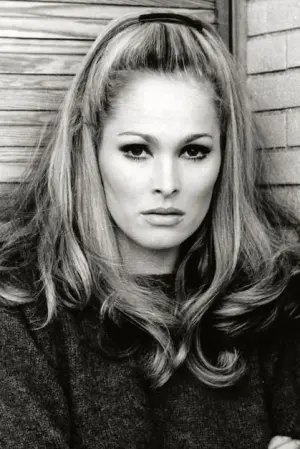 Фото Урсула Андресс (Ursula Andress) #78484
