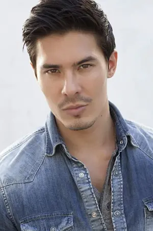 Фото Льюис Тан #28089