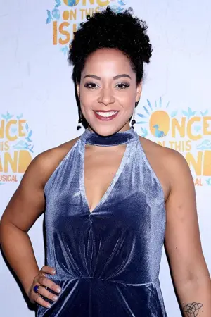 Фото Лилли Купер (Lilli Cooper) #210470