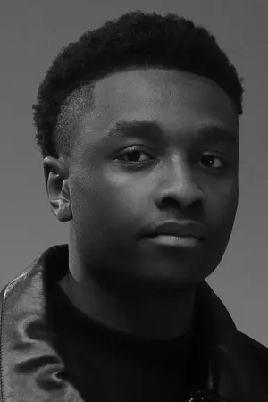 Фото Майлз Кэйтон #357808