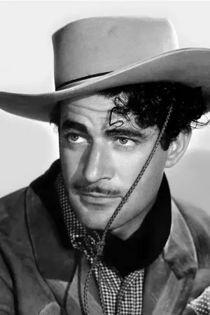 Фото Гилберт Роланд #92571