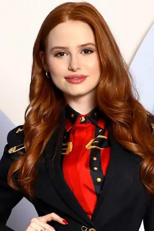 Фото Мэдэлайн Петш (Madelaine Petsch) #143935