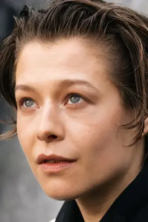 Фото Эмма Д’Арси (Emma D