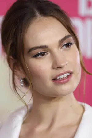 Фото Лили Джеймс (Lily James) #32745