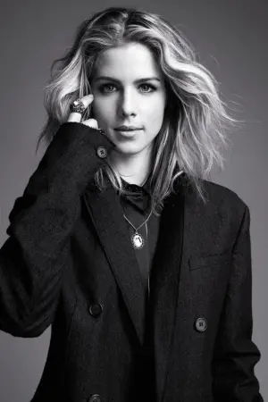 Фото Эмили Бетт Рикардс (Emily Bett Rickards) #123069