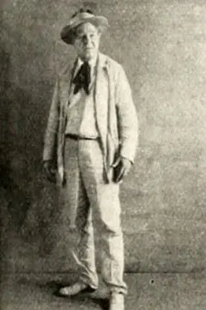 Фото  (Riley Hatch) #388254