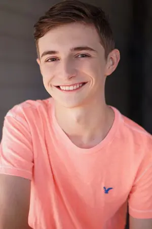 Фото Дилан Холл #56641