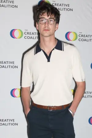 Фото Майло Манхейм (Milo Manheim) #66546