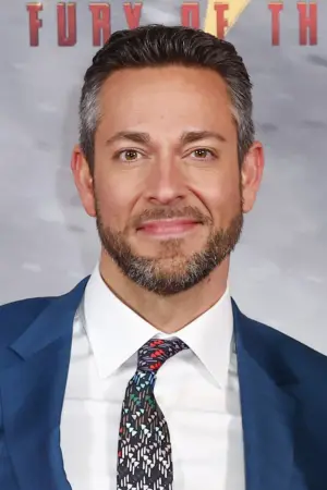 Фото Закари Леви (Zachary Levi) #9170