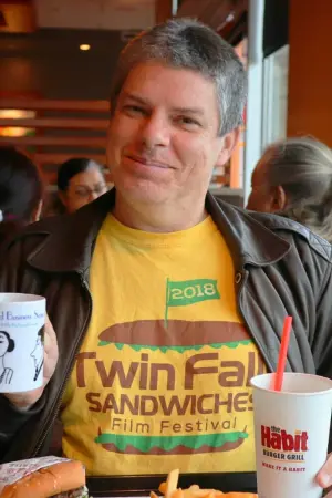 Фото  (Emmett Loverde) #193064