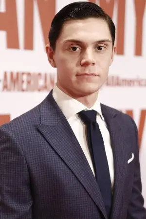 Фото Эван Питерс (Evan Peters) #66524
