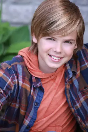 Фото Сэм Эш Арнольд (Sam Ashe Arnold) #134480