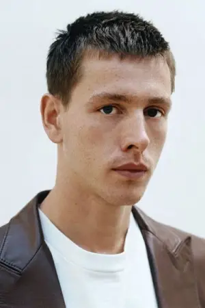 Фото Гаррис Дикинсон (Harris Dickinson) #327948