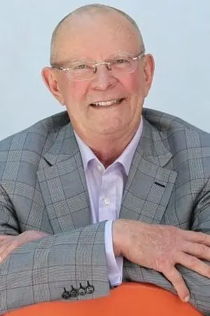 Фото Уилбур Смит #294857