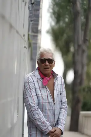 Фото  (Neville D