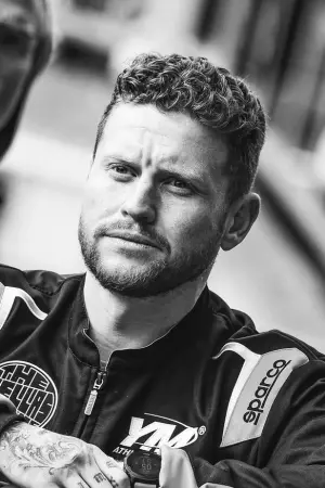 Фото  (Ethan Payne) #132868