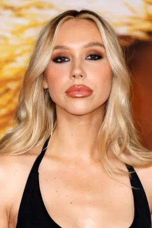 Фото  (Alexis Ren) #208071