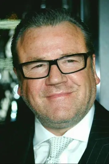 Фото Рэй Уинстон (Ray Winstone) #6702