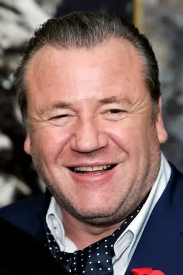 Фото Рэй Уинстон (Ray Winstone) #6703