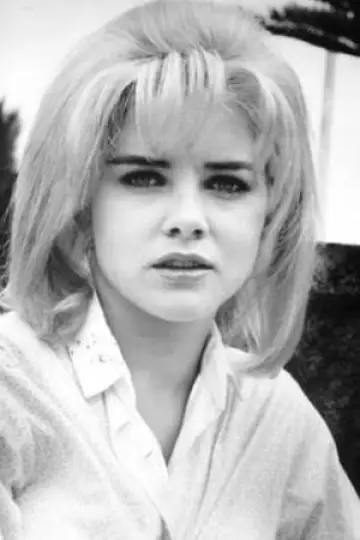Фото Сью Лайон (Sue Lyon) #145234