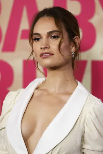 Фото Лили Джеймс (Lily James) #32734