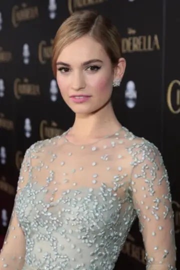 Фото Лили Джеймс (Lily James) #400486