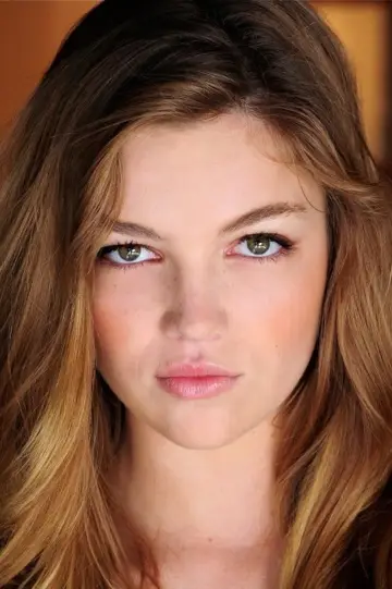 Фото  (Lili Simmons) #120667