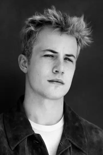 Фото Дилан Миннетт (Dylan Minnette) #70067