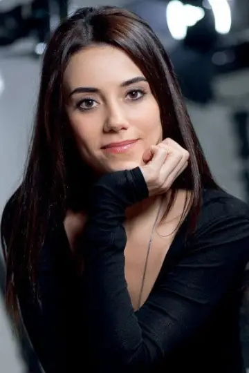 Фото  (Cansu Dere) #426313