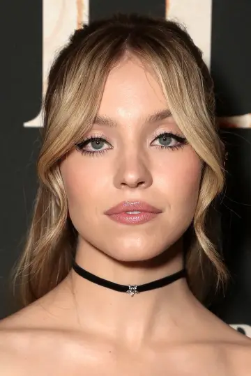 Фото Сидни Суини (Sydney Sweeney) #32131