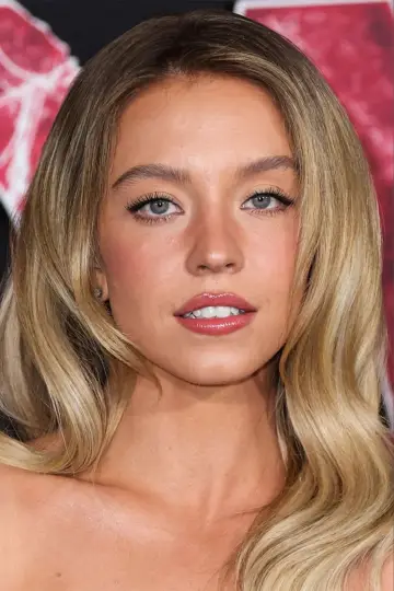 Фото Сидни Суини (Sydney Sweeney) #327899