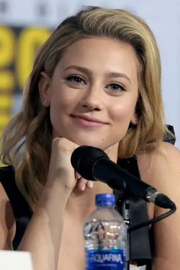Фото Лили Рейнхарт (Lili Reinhart) #74085