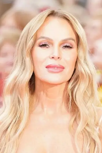 Фото  (Amanda Holden) #336140