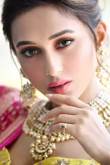 Фото Мими Чакраборти (Mimi Chakraborty) #246708