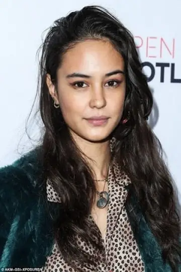 Фото Кортни Итон (Courtney Eaton) #9372