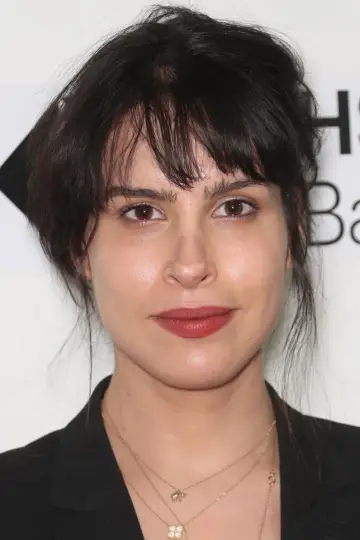 Фото Дезире Ахаван (Desiree Akhavan) #123019