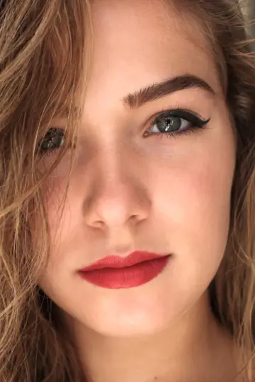 Фото Хейли Лу Ричардсон (Haley Lu Richardson) #44946