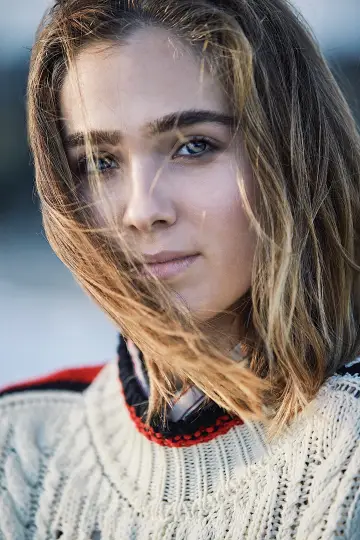 Фото Хейли Лу Ричардсон (Haley Lu Richardson) #44947