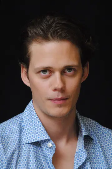 Фото Билл Скарсгард (Bill Skarsgård) #327806