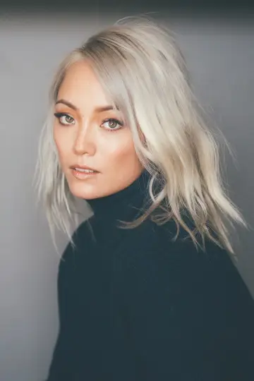 Фото Пом Клементьефф (Pom Klementieff) #3731