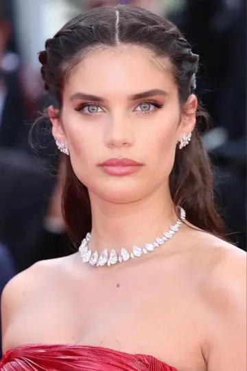 Фото Сара Сампайо (Sara Sampaio) #328685