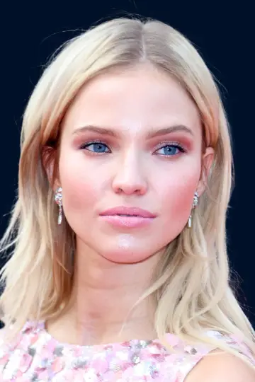 Фото Саша Люсс (Sasha Luss) #42716