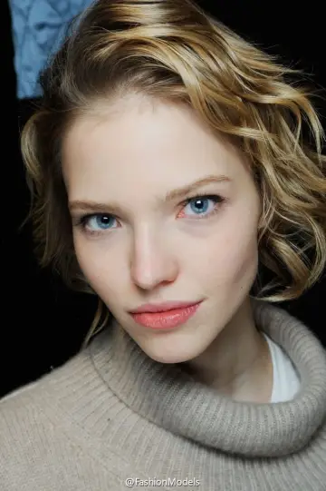 Фото Саша Люсс (Sasha Luss) #42720