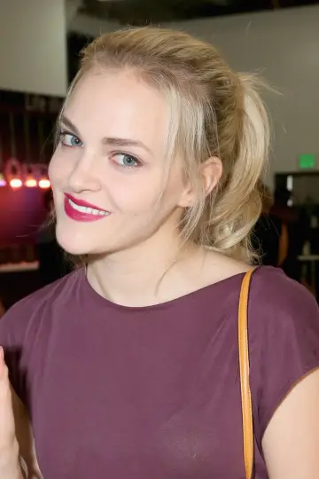 Фото Мадлен Брюэр (Madeline Brewer) #154482