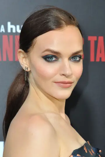 Фото Мадлен Брюэр (Madeline Brewer) #154487